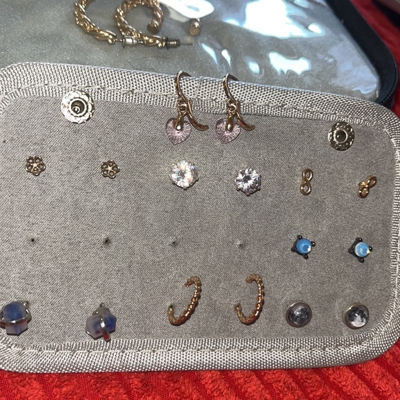 Earring set - Picture 3 of 3